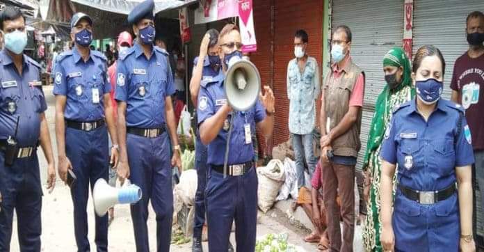 নড়াইলে করোনায় নতুন আক্রান্ত৭০,মোট মৃত্যু ৫০ বিভিন্ন স্হানে পুলিশের টহল