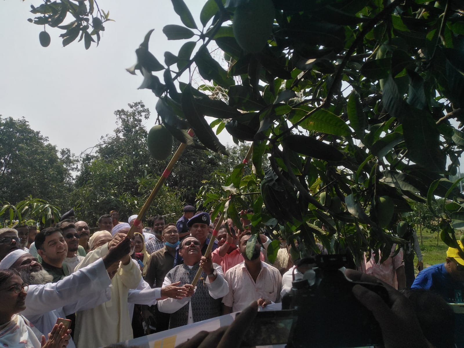 সরকারের লক্ষ্য কৃষকের পাশে থাকা: খাদ্যমন্ত্রী