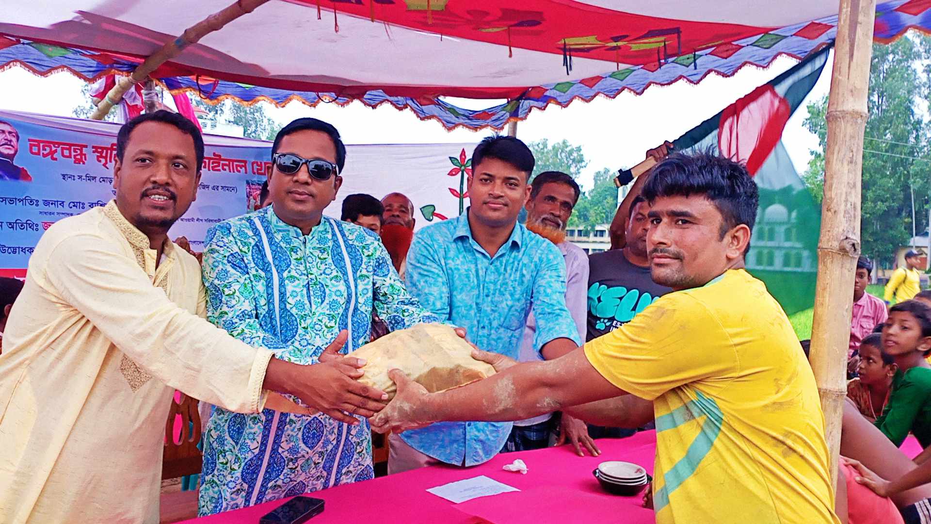 যুব সমাজকে মাদক থেকে রক্ষায় খেলাধুলার বিকল্প নেই- হুমায়ুন কবীর