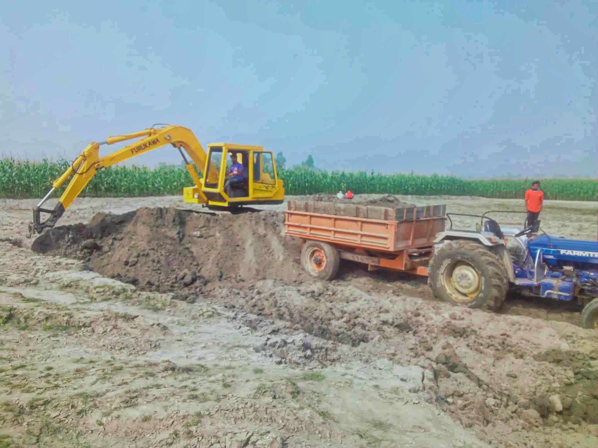 ফলােআপ ফসলাদি জমি রক্ষা পেলো না বালু খেকো রুহুলের হাত থেকে