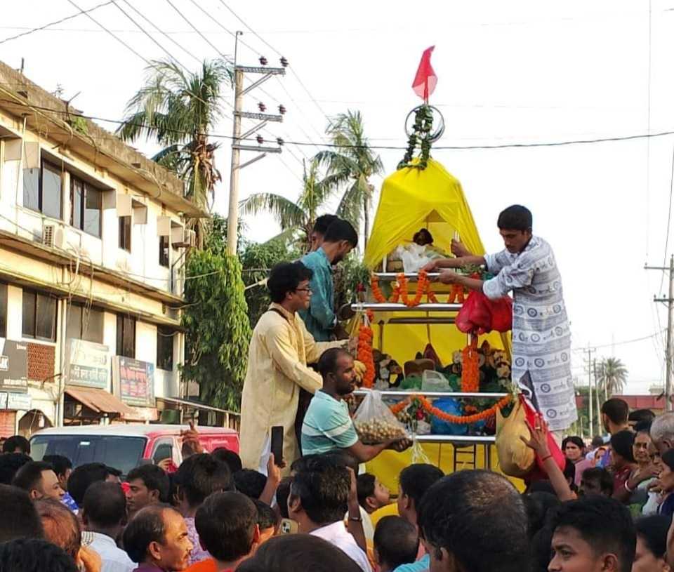 পলাশে আনন্দ-উচ্ছ্বাসের মধ্য দিয়ে রথযাত্রা অনুষ্ঠিত