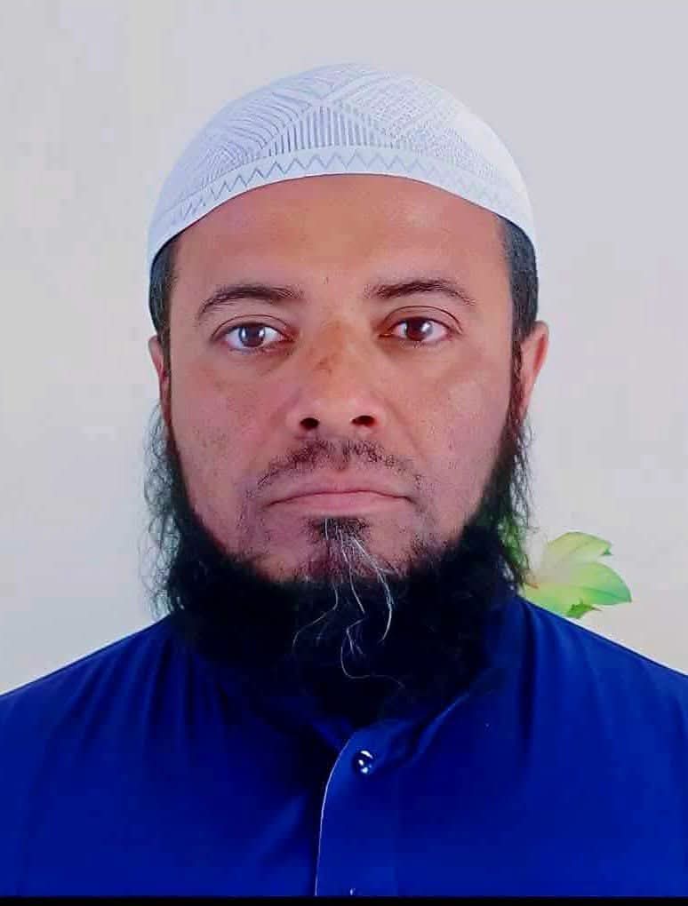 নোয়াখালীর সেনবাগে মধু সংগ্রহ করতে গিয়ে গাছ থেকে পড়ে মসজিদের খতিবের মৃত্যু