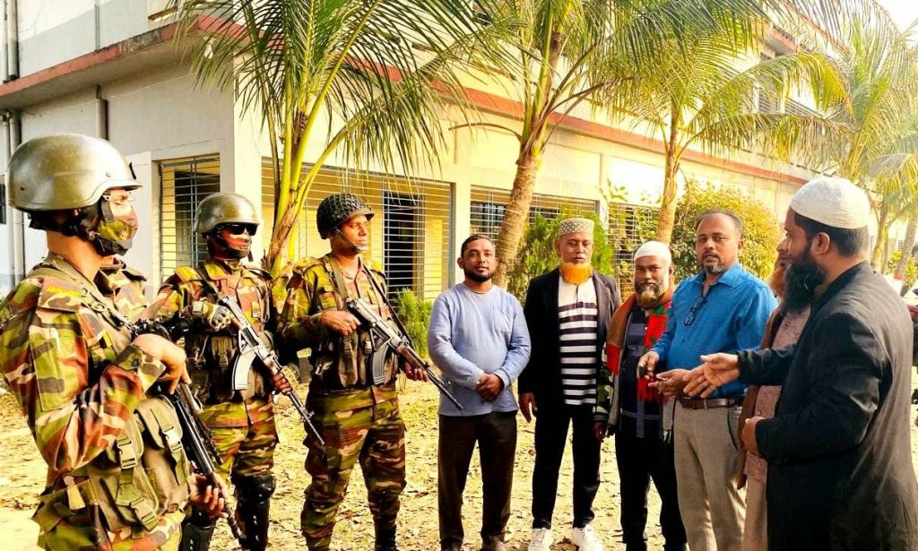 নির্বাচনের মাঠে শৃঙ্খলার দায়িত্বে সেনাবাহিনী গাজীপুর-৫