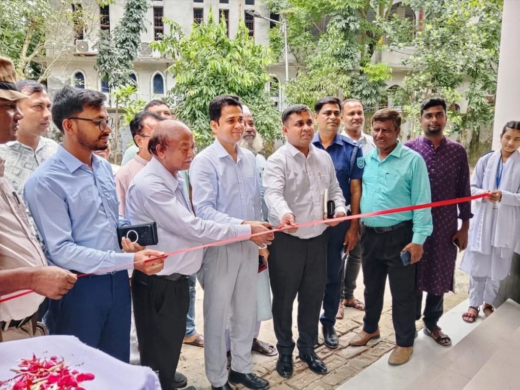 রংপুর সদর উপজেলা পাবলিক লাইব্রেরির উদ্বোধন